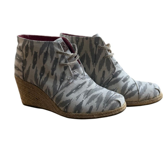 Toms Toms Kala Lace Up Wedge Booties Aztec Print Gray White Espadrille sz 8