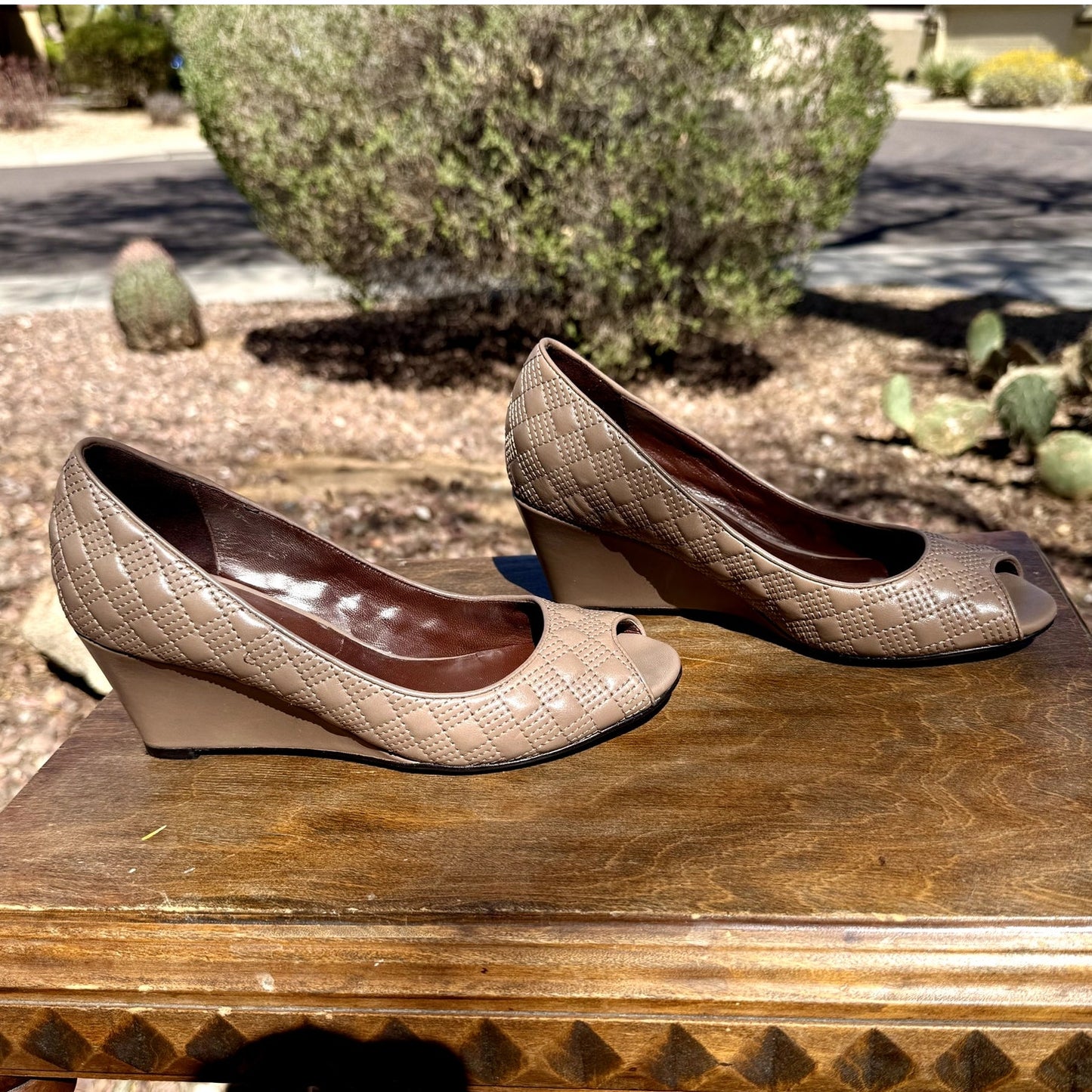 Cole Haan Tan Quilted Leather Peep Toe Wedges sz 7