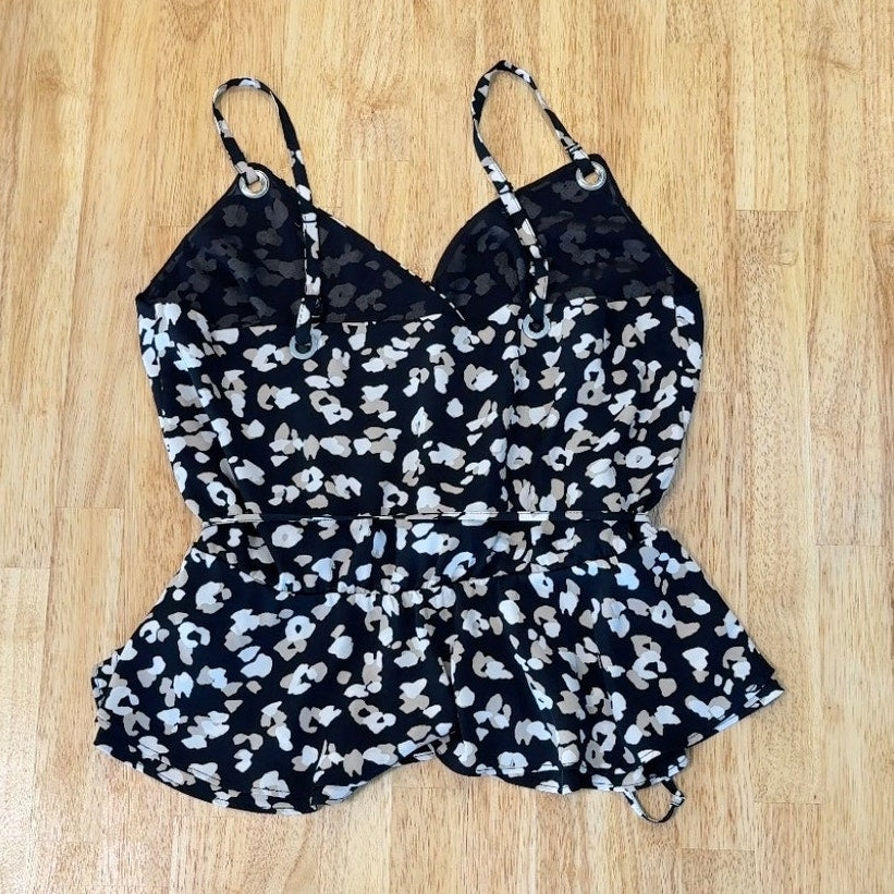 White House Black Market Patterned Tank Sz S
